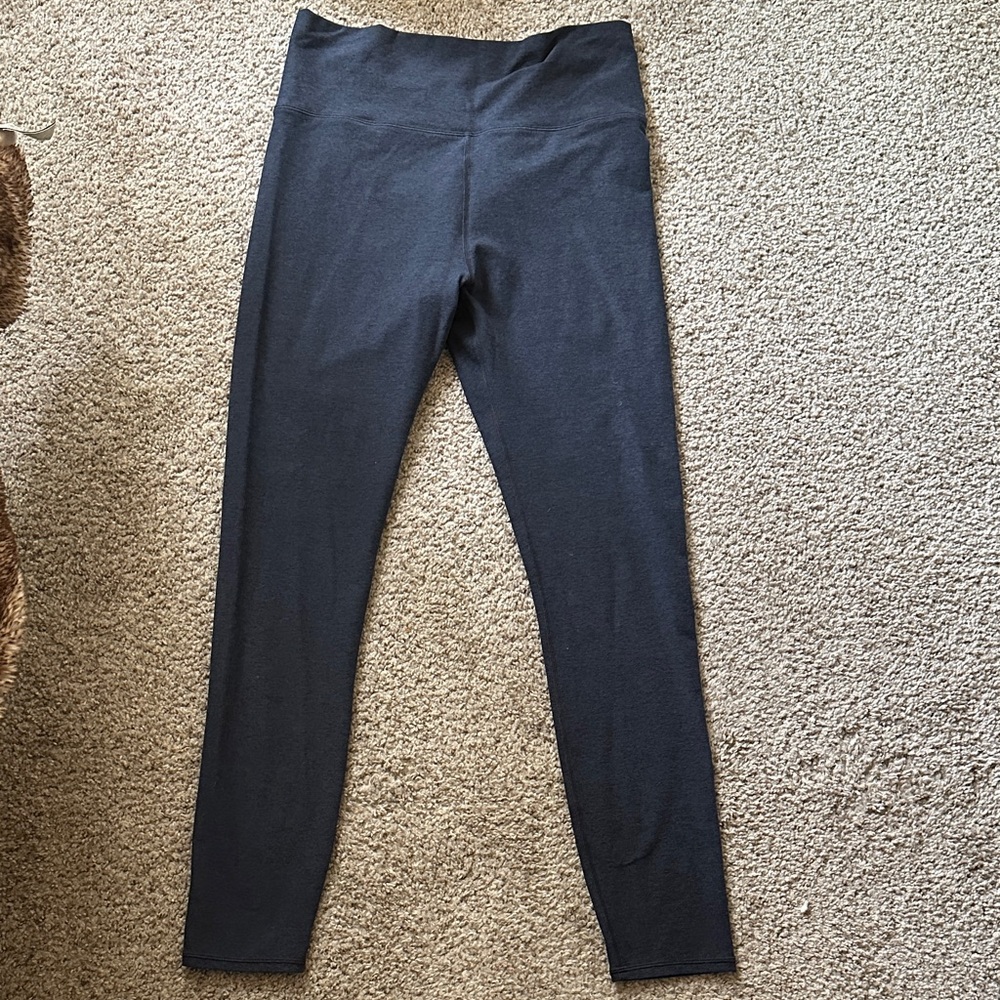 Vuori Elevation in Navy